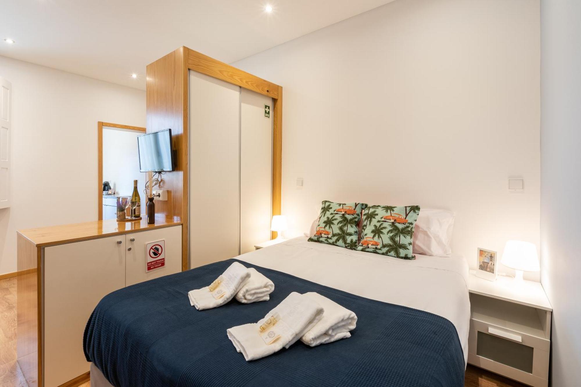 733 Costa Cabral Metro Residence Porto Quarto foto
